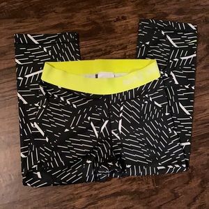 Nike Pro Geometric Leggings With Neon Logo Band